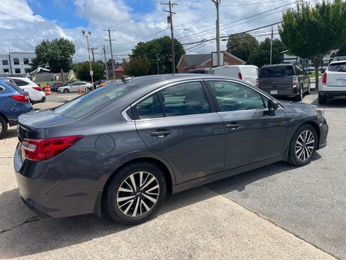 Used 2018 Subaru Legacy 2.5i Premium AWD/4WD image 18
