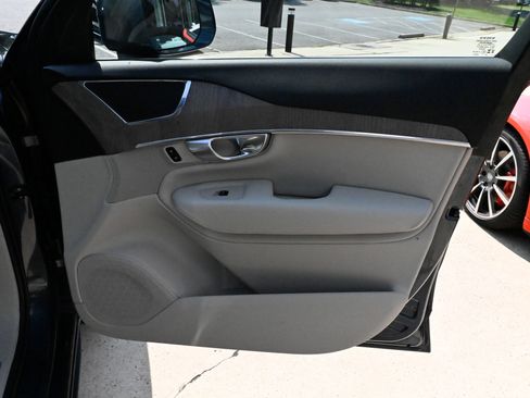 Used 2023 Volvo XC90 B6 Plus AWD/4WD image 60