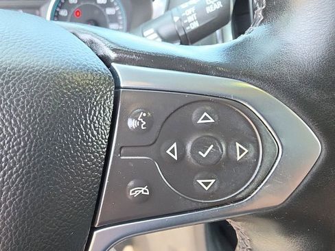 Used 2023 Chevrolet Traverse LT AWD/4WD image 11