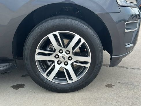 Used 2024 Ford Expedition Max Limited RWD image 16
