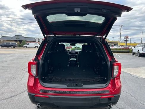 Used 2023 Ford Explorer ST-Line image 9