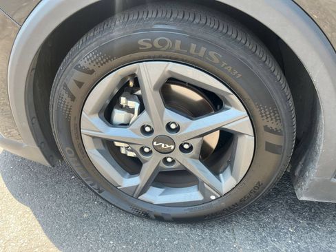 Used 2025 Kia K4 FWD image 29