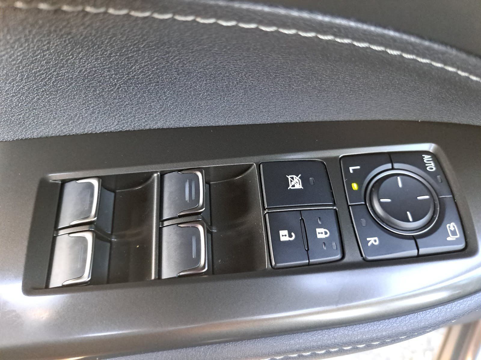 Used 2024 Lexus NX 450h+ AWD w/ Vision Package image 31