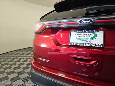 Used 2016 Ford Edge SEL w/ Equipment Group 201A image 16