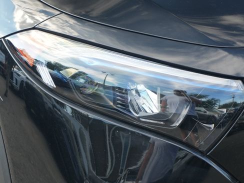 Used 2023 Mercedes-Benz EQB 250+ image 43