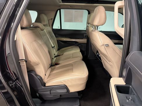 Used 2022 Ford Expedition Max Limited RWD image 31