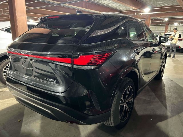 Certified 2024 Lexus RX 350 Premium w/ Cold Area Package AWD/4WD image 4