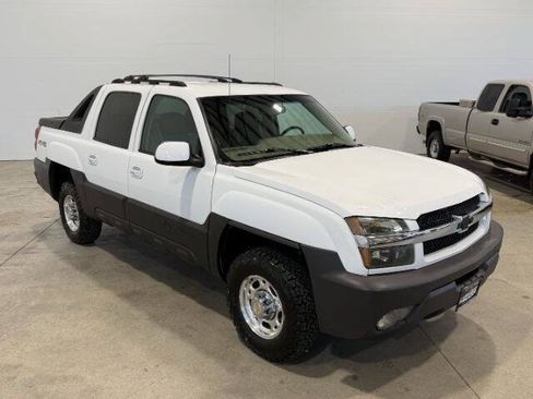 Used 2003 Chevrolet Avalanche 2500 AWD/4WD image 6