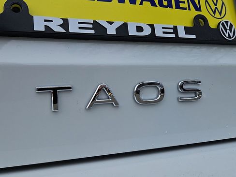 New 2026 Volkswagen Taos SE AWD/4WD image 23