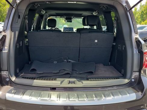 Used 2024 INFINITI QX80 Sensory w/ Cargo Package AWD/4WD image 9