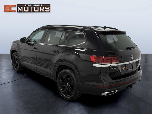 Used 2021 Volkswagen Atlas SE w/ Towing Package AWD/4WD image 4