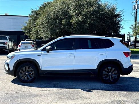 Certified 2023 Volkswagen Taos S image 5