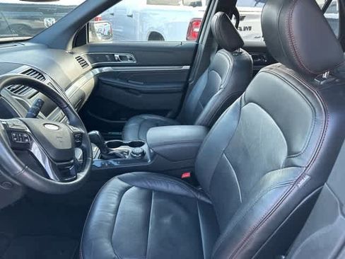 Used 2019 Ford Explorer Sport w/ Equipment Group 401A image 3