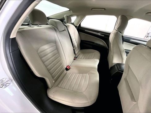 Used 2018 Ford Fusion S image 27