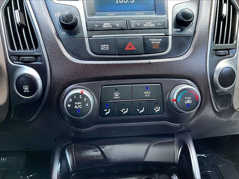Used 2015 Hyundai Tucson GLS w/ Option Group 02 FWD image 32