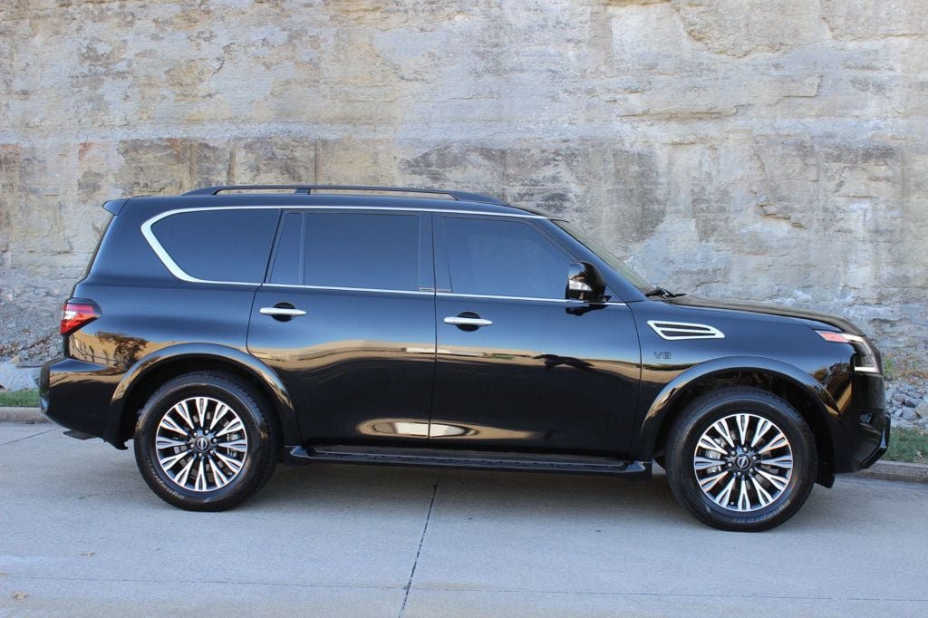 Used 2022 Nissan Armada SL w/ Midnight Edition Package RWD image 4