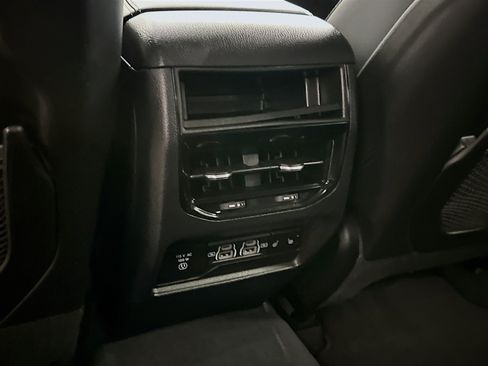 Used 2023 Jeep Grand Cherokee 4WD 4xe image 29