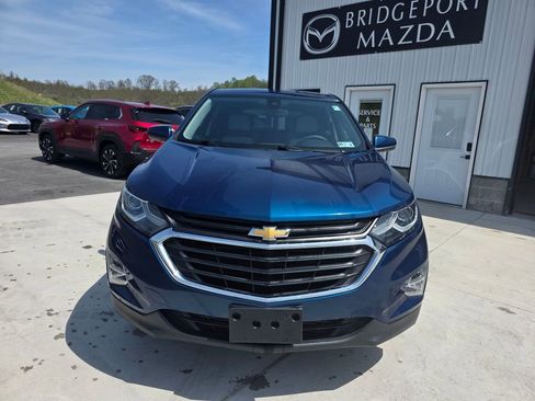 Used 2021 Chevrolet Equinox LT image 2