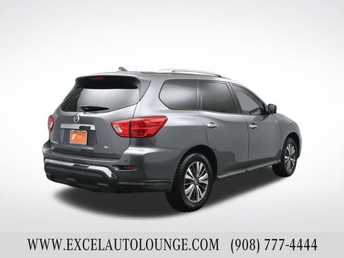 Used 2020 Nissan Pathfinder SL image 6