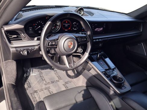 Certified 2023 Porsche 911 Carrera RWD image 4