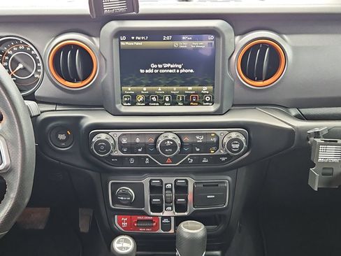Used 2023 Jeep Gladiator Mojave w/ LED Lighting Group AWD/4WD image 19