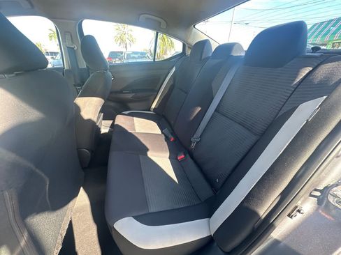 Used 2022 Nissan Versa SV image 19