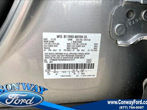 Used 2022 Ford Explorer XLT w/ Equipment Group 202A image 8