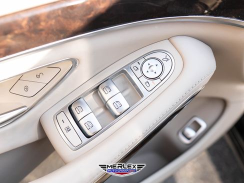 Used 2018 Mercedes-Benz S 560 4MATIC Sedan w/ Premium Package image 42