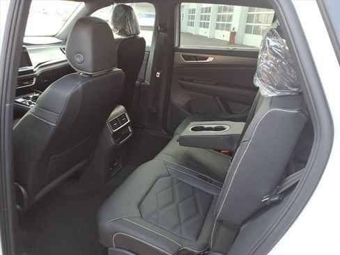 New 2026 Volkswagen Atlas Cross Sport SE AWD/4WD image 26