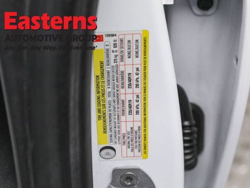 Used 2018 Tesla Model 3 Long Range image 31