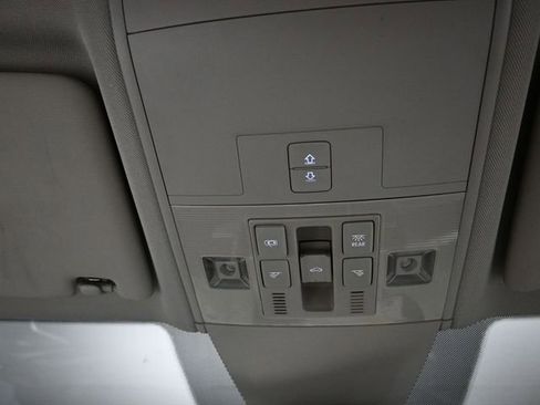 Used 2021 Volkswagen Atlas SEL Premium image 20