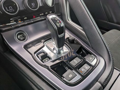 Used 2019 Jaguar F-TYPE Convertible RWD image 20