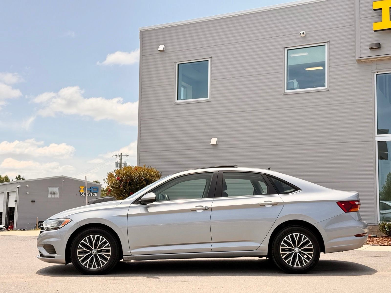 Used 2019 Volkswagen Jetta SE FWD image 12