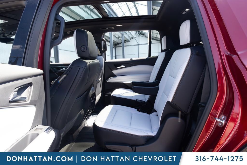 New 2026 Chevrolet Traverse High Country FWD image 18