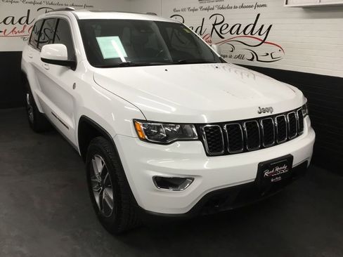 Used 2020 Jeep Grand Cherokee Laredo w/ Quick Order Package 2BN North image 2