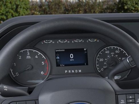 New 2025 Ford F550 4x4 Crew Cab image 13