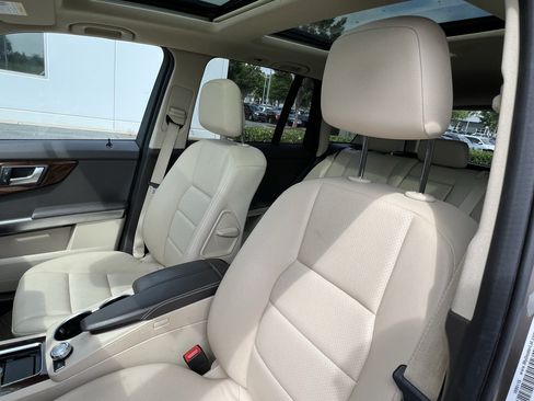 Used 2015 Mercedes-Benz GLK 250 BlueTEC 4MATIC image 16