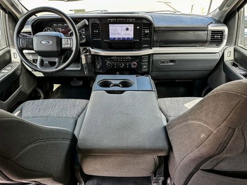 Used 2024 Ford F250 XLT image 26