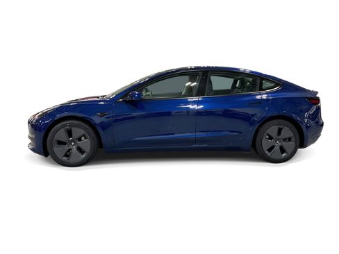 Certified 2023 Tesla Model 3 Standard Range RWD image 3