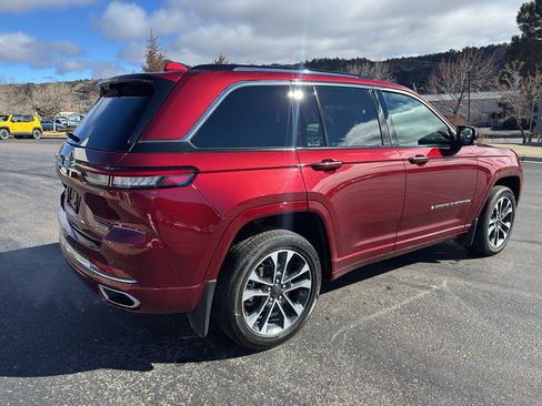 Certified 2022 Jeep Grand Cherokee Overland w/ Adv Protech Group III image 7