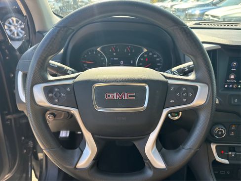 Used 2022 GMC Terrain SLE w/ Elevation Edition image 22
