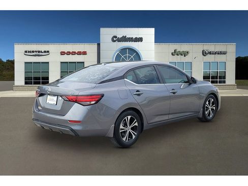 Used 2020 Nissan Sentra SV image 3