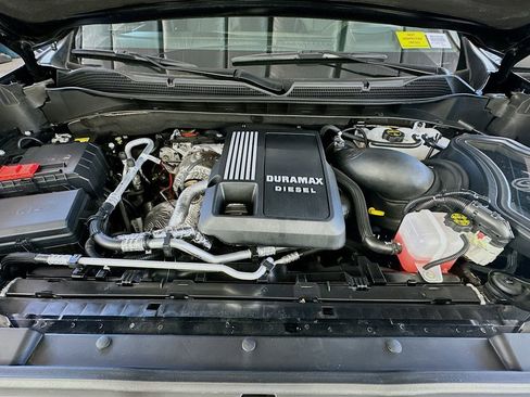 Used 2025 Chevrolet Silverado 1500 ZR2 w/ Technology Package AWD/4WD image 33