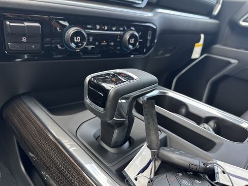 New 2025 Chevrolet Silverado 1500 LT w/ Z71 Off-Road Package image 25