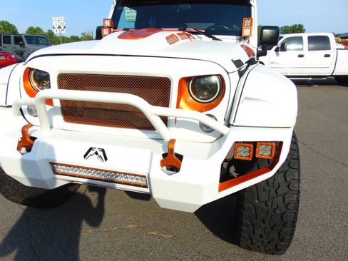 Used 2016 Jeep Wrangler Unlimited Sport w/ Connectivity Group AWD/4WD image 33