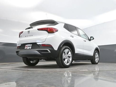 Used 2025 Buick Encore GX Preferred AWD/4WD image 40