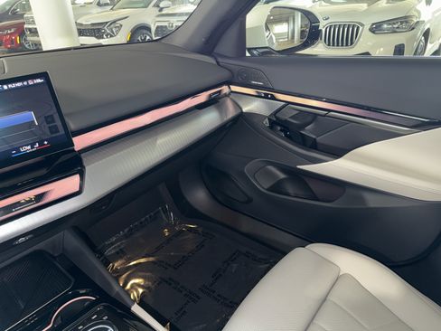 Used 2026 BMW i5 eDrive40 RWD image 29