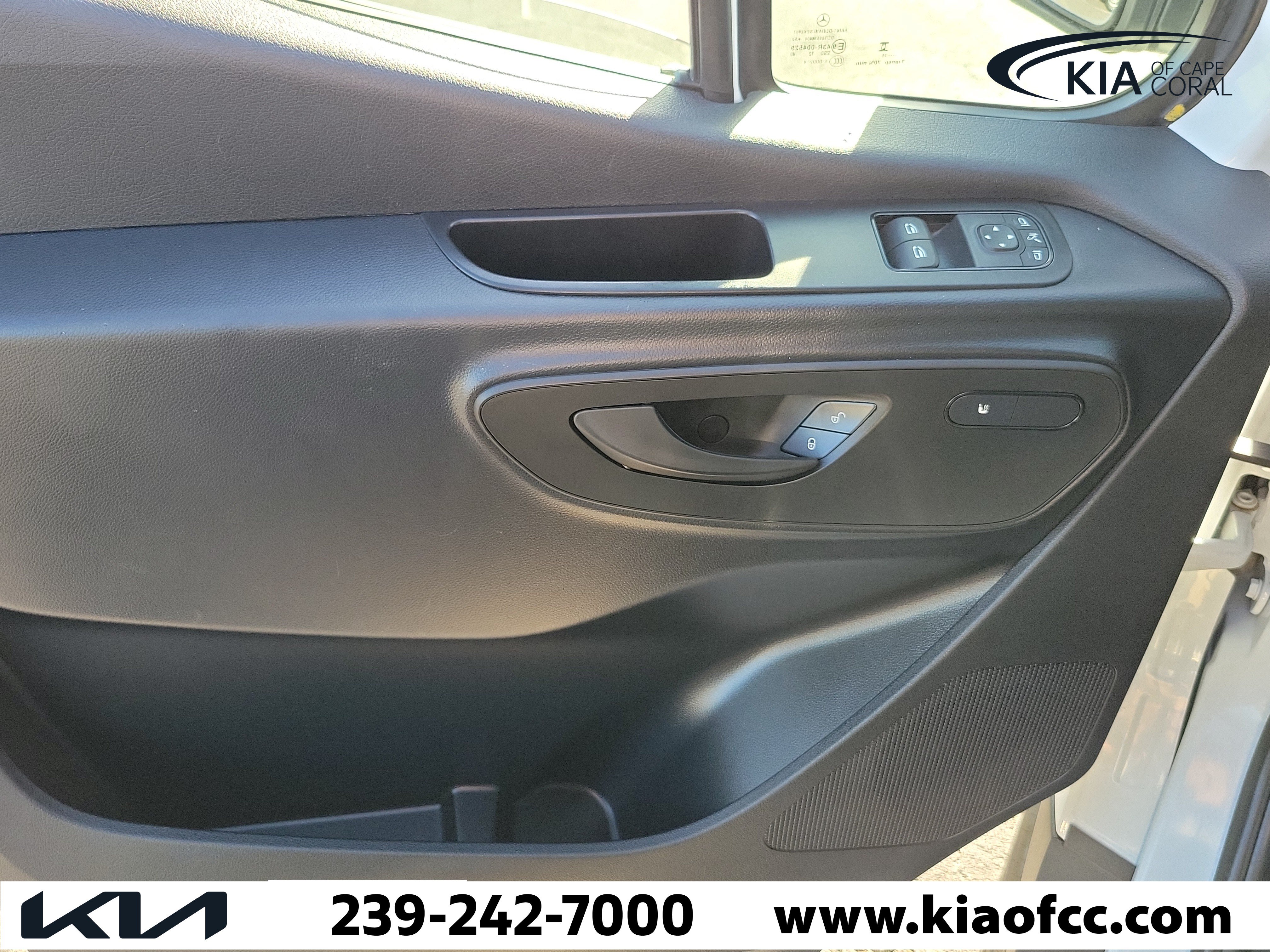 Used 2025 Mercedes-Benz Sprinter 2500 image 20