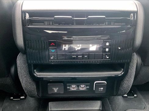 New 2026 Jeep Grand Wagoneer L Limited image 18