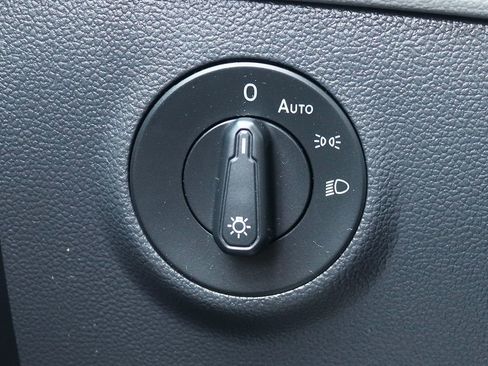 Used 2022 Volkswagen Taos S w/ IQ Drive S Package image 41